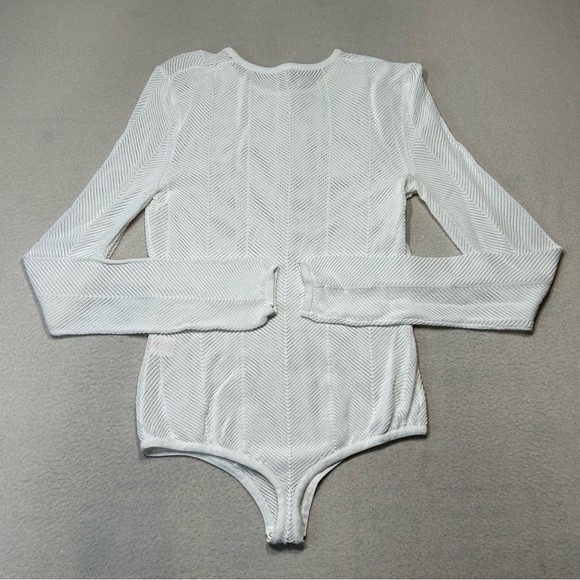 TORN BY RONNY KOBO Mesh Knit Long Sleeve Bodysuit White Size M - Picture 5 of 7